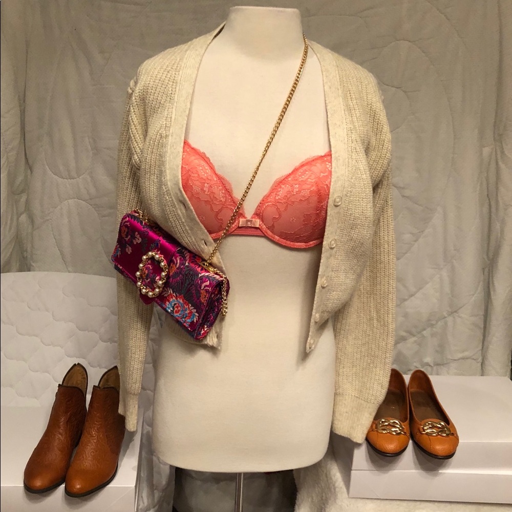 Marilyn Monroe bra 🎊🎊SALE TODAY 🎊🎊